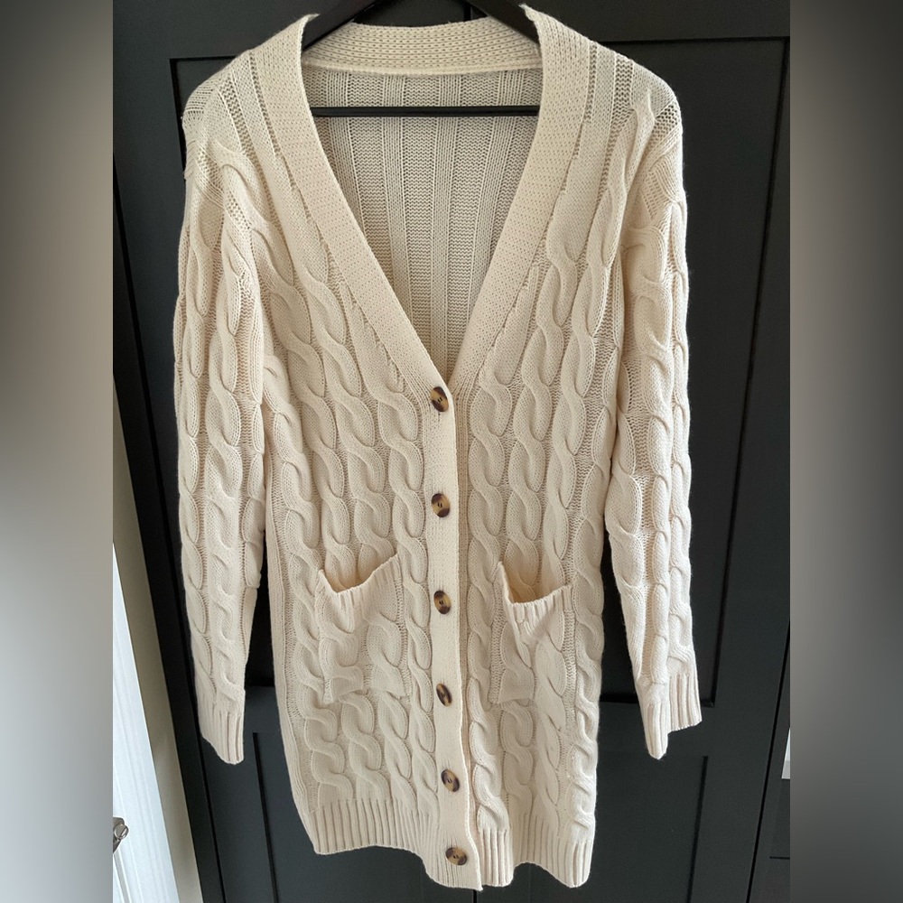 NWOT Cardigan Sweater Long Cable Knit Cream S Minimalist Preppy Classic Timekeep